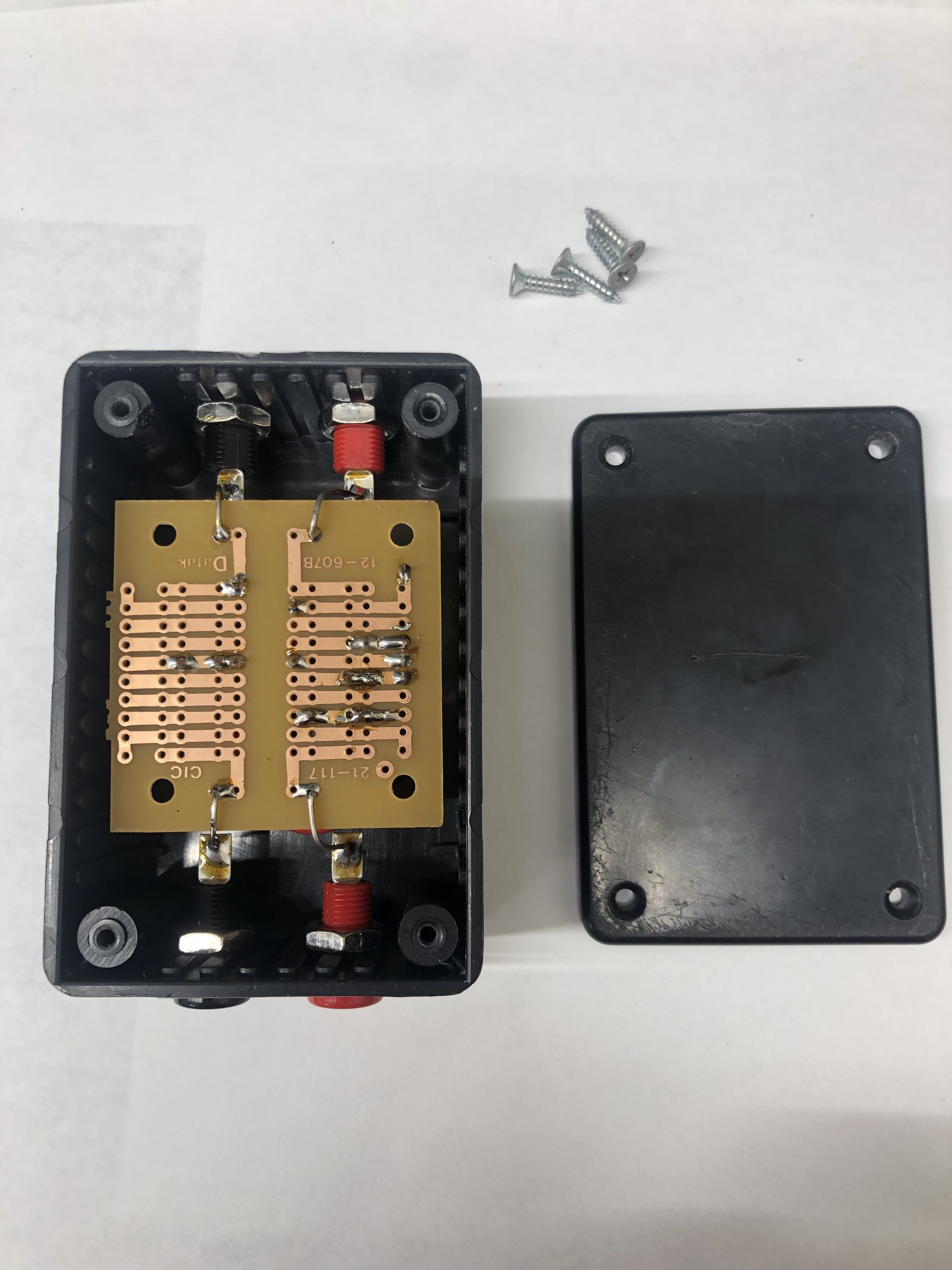 open_auto-fuse_with_cover_and_screws.jpg